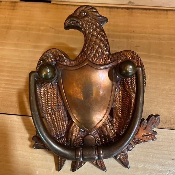 Vintage Brass American Eagle Door Knocker w/ mounting hardware. - Picture 1 of 8